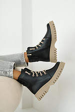 Жіночі зимові шкіряні черевики чорно-бежевого кольору.  2505103 фото №11