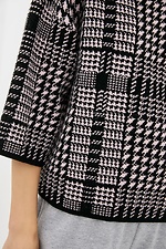 Krótki sweter z domieszką wełny z symetrycznym wzorem i stójką  4038103 zdjęcie №4