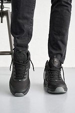 Мужские кожаные зимние кроссовки черного цвета  2505104 фото №3
