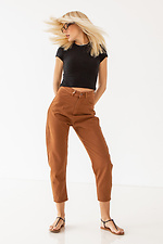 Cropped-Jeans mit hoher Taille und roter Banane  4009106 Foto №6