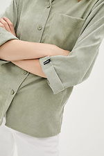 Женская вельветовая рубашка оливкового цвета с укороченными рукавами. Garne 3039108 фото №5