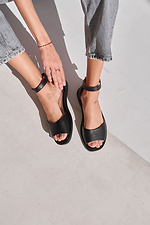 Women's black leather sandals  4206109 photo №3