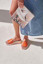 Orangefarbene Leder-Flip-Flops für Damen  4206113 Foto №2