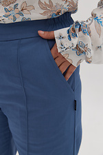 Прямі штани зі стрілками та відворотами синього кольору Garne 3041116 фото №9