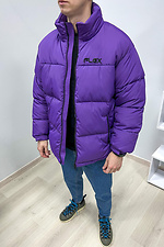 Короткая зимняя куртка пуховик фиолетового цвета ТУР 8037121 фото №3