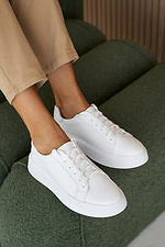 Damen-Leder-Frühlings-/Herbst-Sneakers in Weiß  2505124 Foto №2