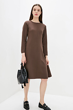 Офисное платье RUNWAY из костюмки коричневого цвета Garne 3038131 фото №2
