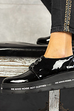 Черные женские туфли оксфорды из лаковой кожи на платформе 8018131 фото №9