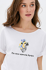 Женская белая хлопковая футболка с патриотическим принтом Garne 9000131 фото №1