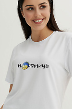 Жіноча біла бавовняна футболка з патріотичним принтом Garne 9000133 фото №1