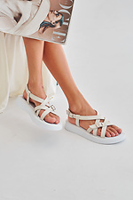 Light leather sandals with buckles on a low gear  4206137 photo №1