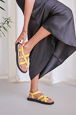 Yellow leather sandals buckle through the toe on a low gear  4206138 photo №3