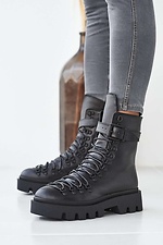 High winter ankle boots on a massive platform  8019138 photo №6