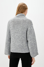 Вязаный свитер Лана с высоким воротником-хомутом и широкими рукавами  4037140 фото №3