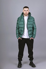 Демісезонна стьобана куртка для чоловіків у зеленому кольорі VDLK 8031145 фото №9