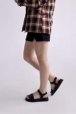 Schwarze Sandalen mit niedrigem Absatz aus echtem Leder  4206146 Foto №3