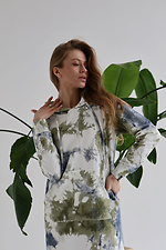 Трикотажное спортивное платье MEDJI в стиле тай-дай с капюшоном и большим карманом-кенгуру Garne 3040155 фото №10
