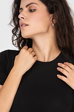 Жіноча приталена футболка MILLI чорного кольору Garne 3041167 фото №5