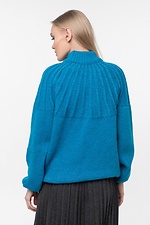 Теплый вязаный свитер оверсайз с высоким горлом  4038170 фото №3