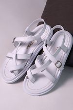 White leather low heel toe buckle sandals  4206174 photo №1