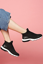 Czarne sportowe buty z białą platformą  4205181 zdjęcie №4