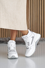 Damskie skórzane sneakersy zimowe w kolorze biało-szarym.  2505183 zdjęcie №7