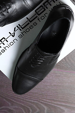 Мужские классические кожаные черные туфли без шнурков  4205184 фото №4