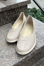 Women's beige ballet flats perforation  4206190 photo №2