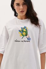 Хлопковая женская футболка оверсайз с патриотическим принтом GEN 9000197 фото №1