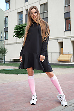 Czarna sukienka z kapturem, falbanką i odpinanymi rękawami M-SOCKS 2040203 zdjęcie №1