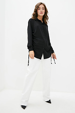 Черная рубашка ELIYA с длинными рукавами и затяжками по бокам Garne 3038205 фото №2