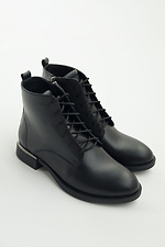 Klassische Damenstiefel aus Leder in Schwarz 4206210 Foto №1