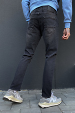 Прямые мужские джинсы серого цвета  4009212 фото №2