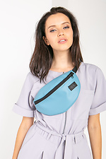 Полукруглая сумка на пояс бананка голубая с одним карманом из кожзама GEN 9005218 фото №4
