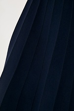 Синяя теплая юбка миди в складку  4038220 фото №4