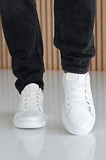 Męskie sneakersy skórzane wiosna-jesień w kolorze białym  2505227 zdjęcie №2