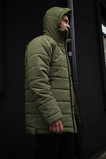 Зимовий подовжений пуховик кольору хакі на блискавці з капюшоном VDLK 8031227 фото №3