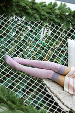 Lavendelfarbene Kniestrümpfe mit Bündchen für Damen M-SOCKS 2040228 Foto №2