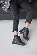 Schwarze Damen-Lederstiefel für die Übergangszeit  4206234 Foto №3