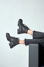 Schwarze Damen-Lederstiefel für die Übergangszeit  4206234 Foto №4