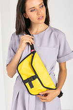 Прямокутна сумка на пояс бананка зі шкірзамінника жовтого кольору на два відділення GEN 9005236 фото №1
