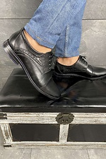 Klassische schwarze Schuhe aus echtem Leder  8019249 Foto №4
