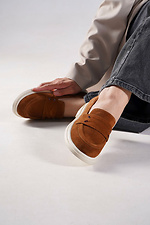 Damen-Wildlederschuhe mit leichten Sohlen.  4206252 Foto №2