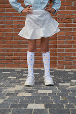 Weiße, durchscheinende Kniestrümpfe für Kinder mit blauen und gelben Punkten M-SOCKS 2040265 Foto №10