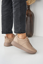Весенние кожаные кроссовки на платформе бежевого цвета  8019265 фото №4