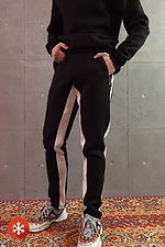 Теплые спортивные штаны на флисе с лампасами GEN 8000276 фото №1