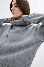 Теплый вязаный свитер оверсайз с высоким воротником 4038279 фото №4