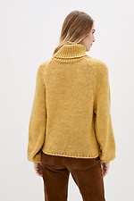 Зимний вязаный свитер оверсайз с высоким воротником и широкими рукавами  4038287 фото №3
