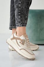 Damensneaker aus milchigem Leder für Frühling und Herbst 2505295 Foto №1