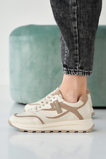 Damensneaker aus milchigem Leder für Frühling und Herbst 2505295 Foto №3
